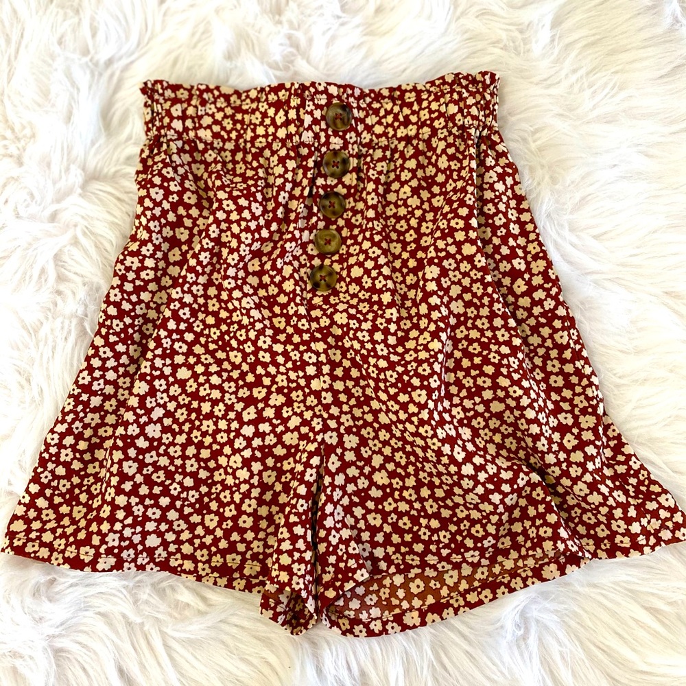 Cute shorts, goes well with any crop top.
